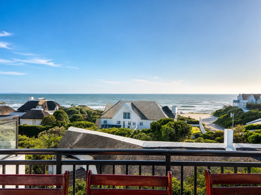 5 Bedroom Property for Sale in St Francis Bay Village Eastern Cape